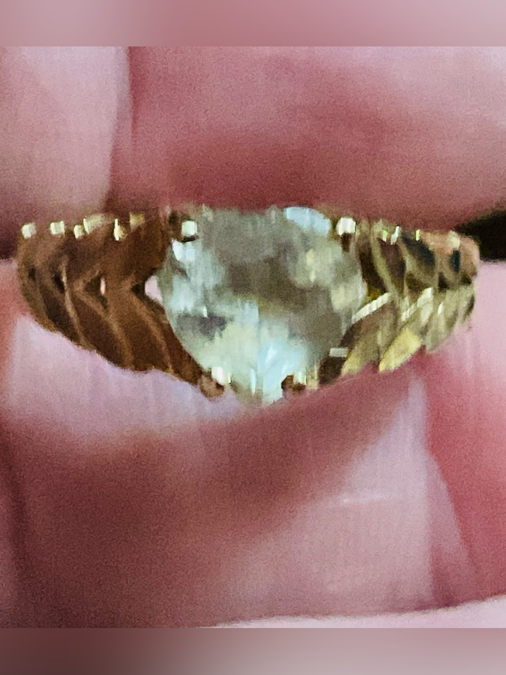 Beverly Hills Gold: Vintage 14K Ring with clear Heart shaped white topaz size 6
